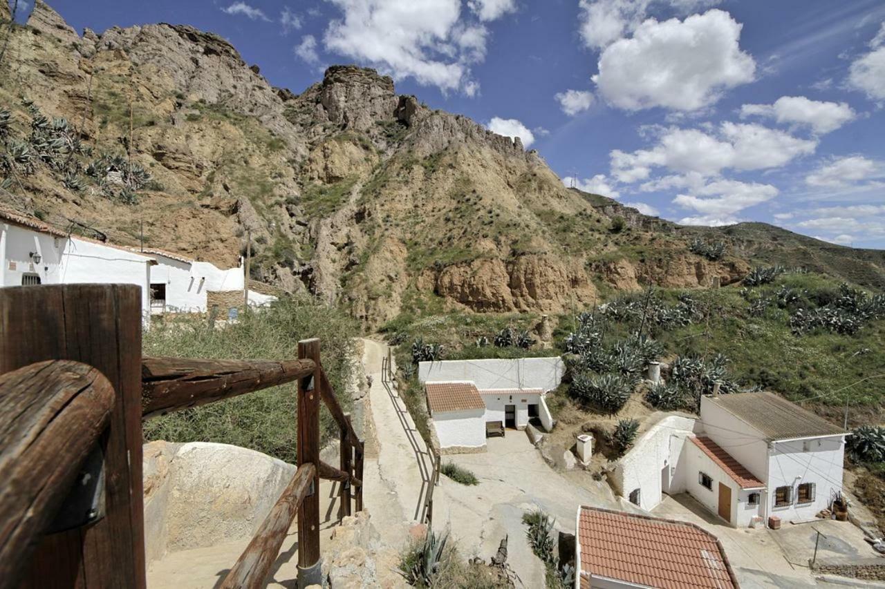 Cueva Alcazar Villa Gorafe ภายนอก รูปภาพ