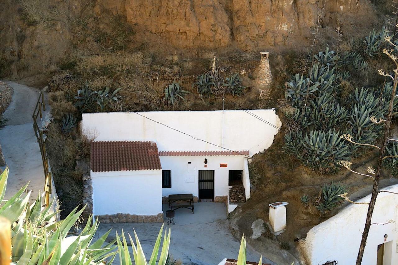 Cueva Alcazar Villa Gorafe ภายนอก รูปภาพ